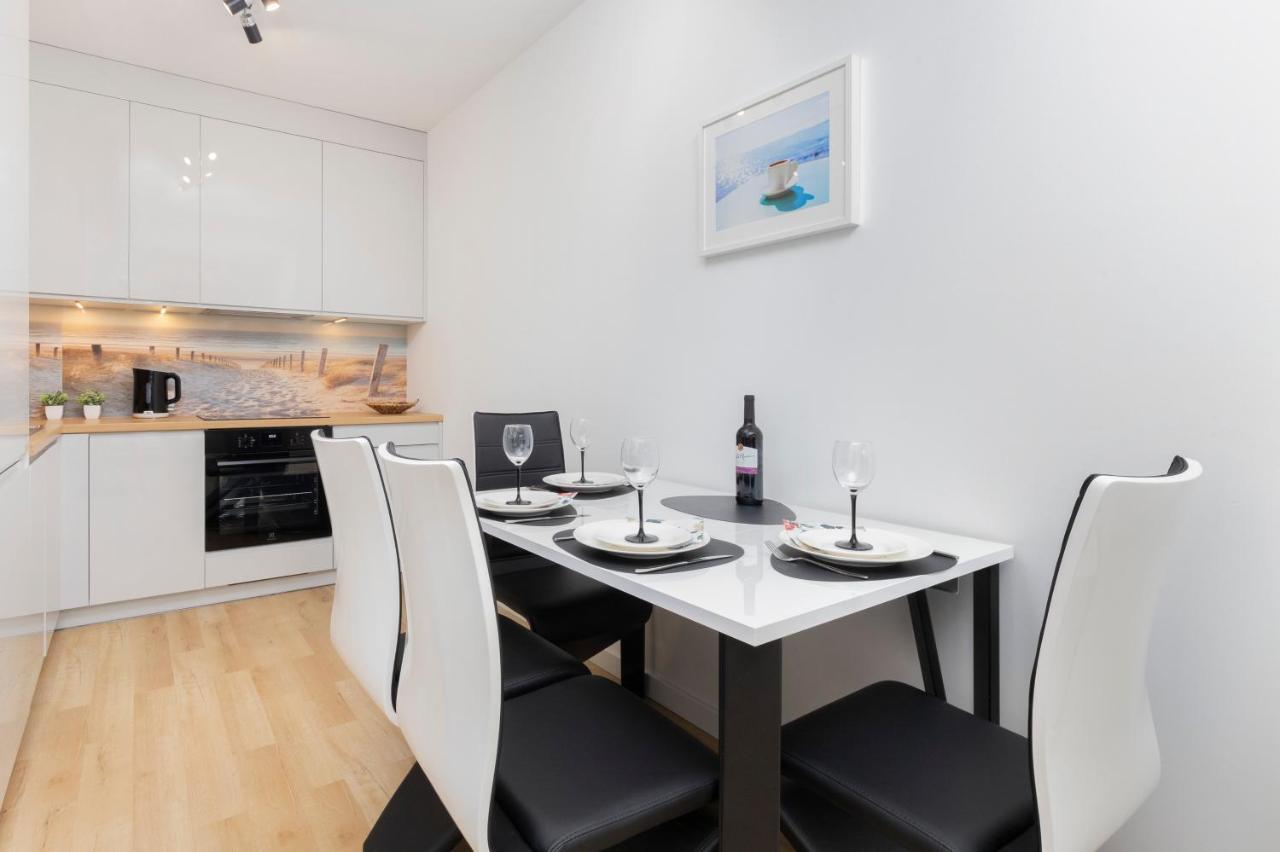 Plac Unii Apartment Gdynia By Noclegi Renters Ngoại thất bức ảnh
