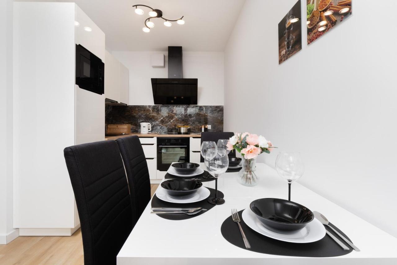 Plac Unii Apartment Gdynia By Noclegi Renters Ngoại thất bức ảnh